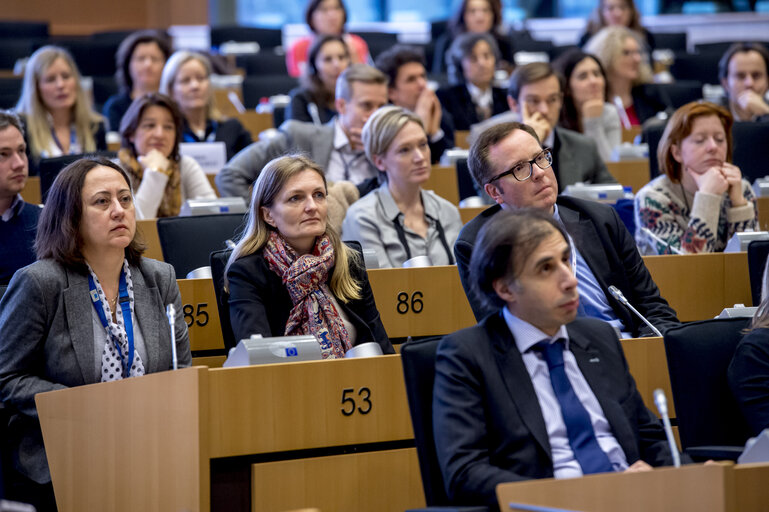 Foto 13: Signature ceremony of the joint handbook on the ordinary legislative procedure