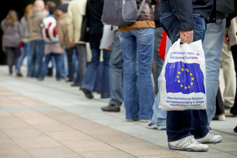 Φωτογραφία 3: Festival of Europe. Open Day 2012 in Brussels - Stands at Solidarnosc Esplanade