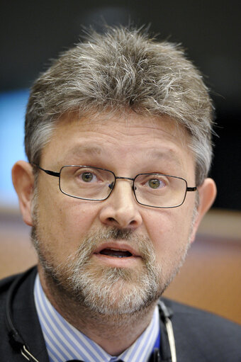 Fotografie 12: Hearing EPP - Prevention of age related diseases of women