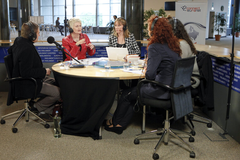 Nuotrauka 1: EURANET debate - Youth Forum - Internship in the EU institutions