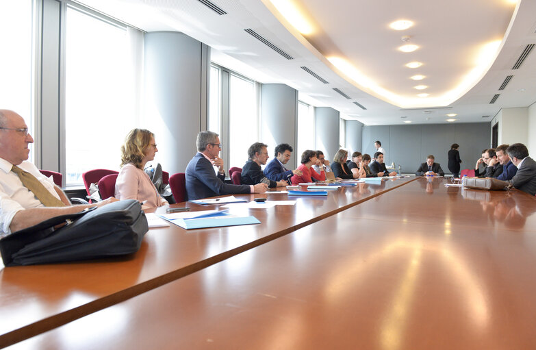 Foto 15: French journalists meet with French MEPs