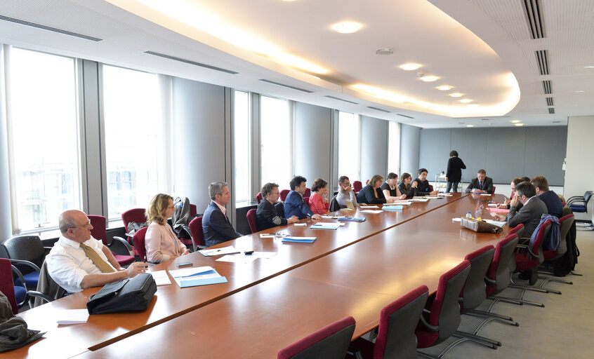 Foto 12: French journalists meet with French MEPs