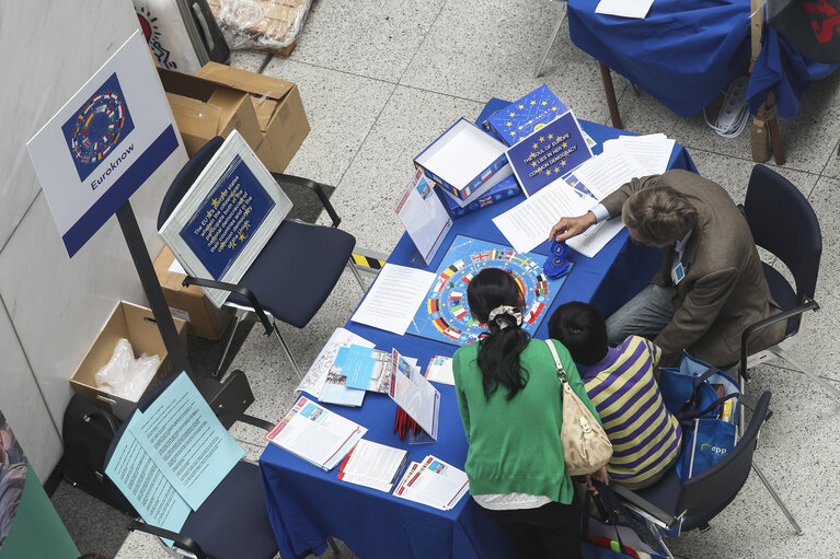 Снимка 16: Europe Day 2016 in Brussels. The European  Parliament opens its doors to the public