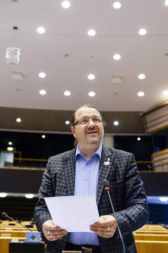 Φωτογραφία 2: Plenary session week 21 2016 in Brussels.     Votes