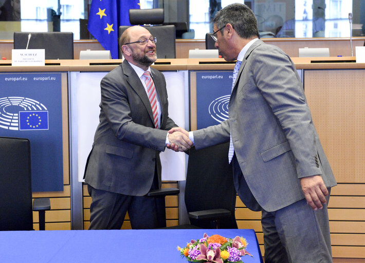 Photo 3: The European Eco-Management and Audit Scheme (EMAS) and Environmental Policy signing ceremony