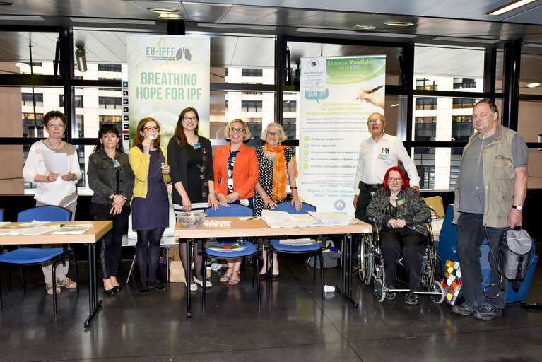 Fotografie 6: Idiopatic pulmonary fibrosis (IPF) action at the European Parliament in Strasbourg