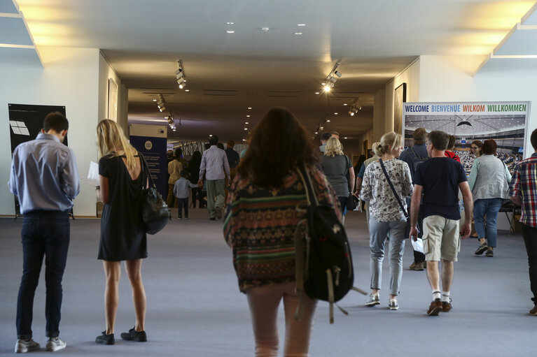 Fotogrāfija 48: Europe Day 2016 in Brussels. The European  Parliament opens its doors to the public