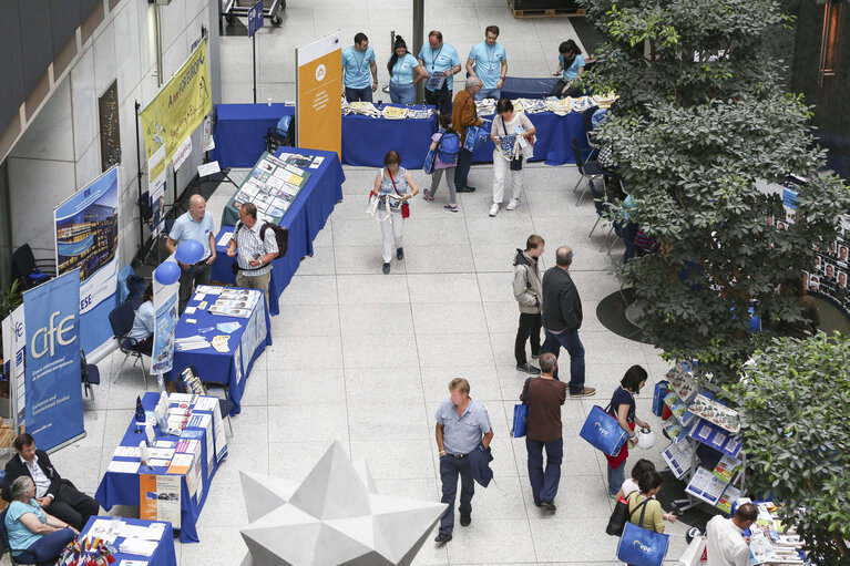 Снимка 26: Europe Day 2016 in Brussels. The European  Parliament opens its doors to the public