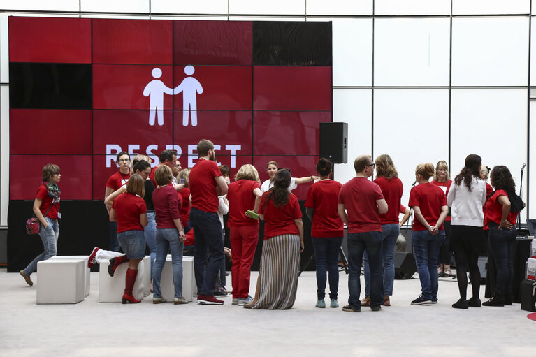 Fotogrāfija 16: Europe Day 2016 in Brussels. The European  Parliament opens its doors to the public