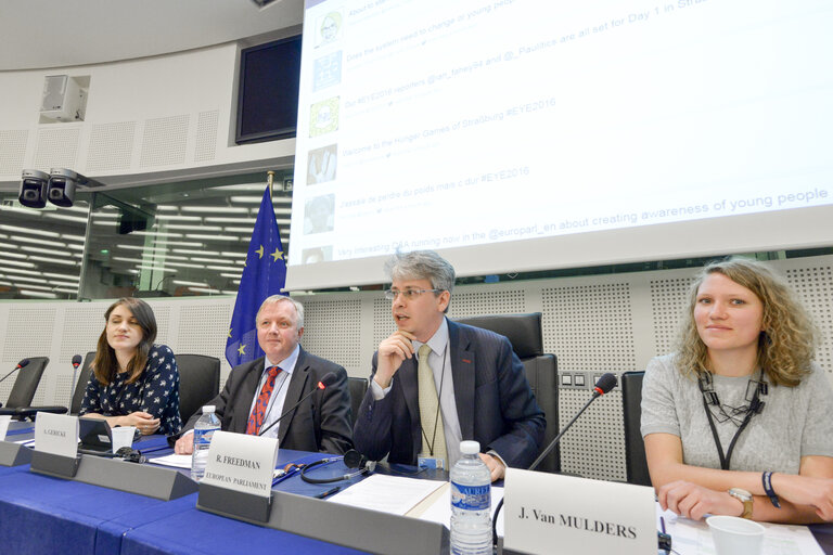 Fotagrafa 12: EYE 2016  ' Hunger Games. '