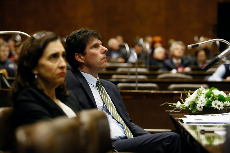 Photo 8 : Roundtable on First hemicycle of the European Parliament in Luxembourg