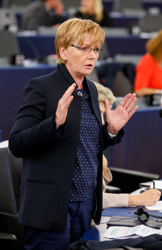 Photo 32: Plenary session week 40 2016 in Strasbourg - Preparation of the European Council meeting of 20 and 21 October 2016. Council and Commission statements