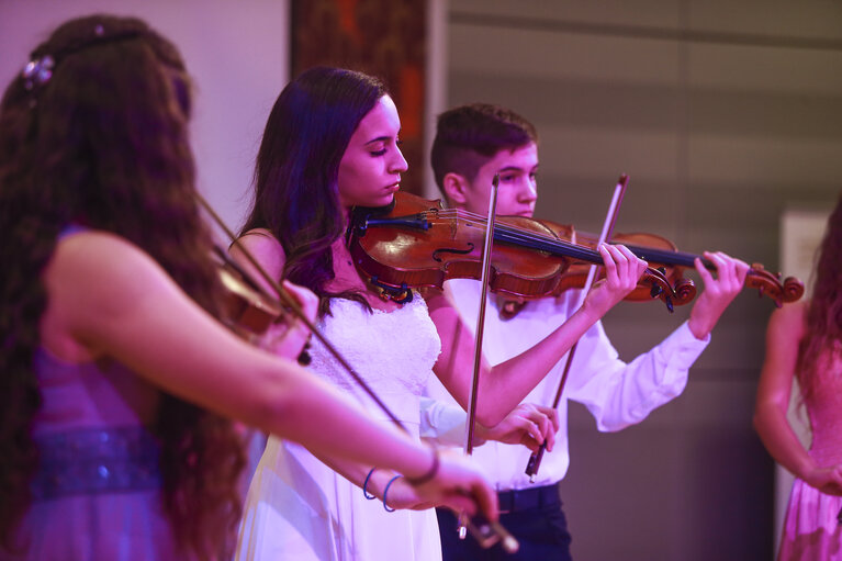 Suriet 9: ' The missing lives of Cyprus ' Concert - Beneath the Carob Trees