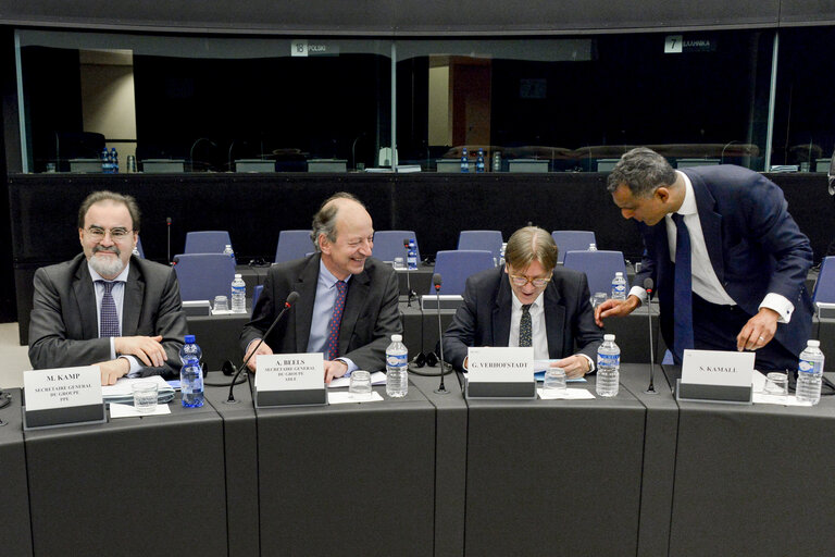 Fotografija 1: Official visit of Slovak Prime Minister to the European Parliament in Strasbourg. Conference of Presidents in the presence of the Slovak Prime Minister