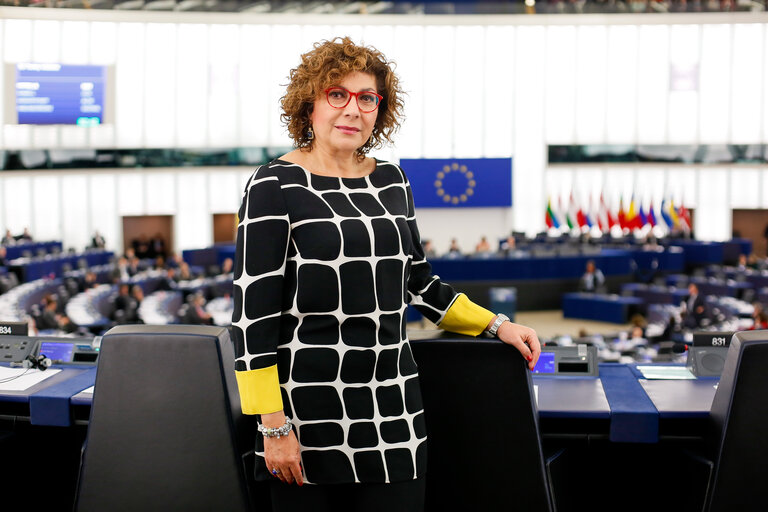 Michela GIUFFRIDA in plenary session week 47 2016 in Strasbourg