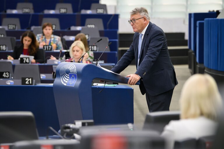 Photo 18: EP Plenary session - EU action plan for the social economy