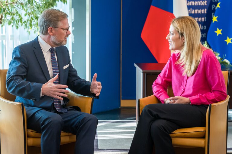 Suriet 3: Roberta METSOLA, EP President meets with Petr FIALA, Czech Prime Minister