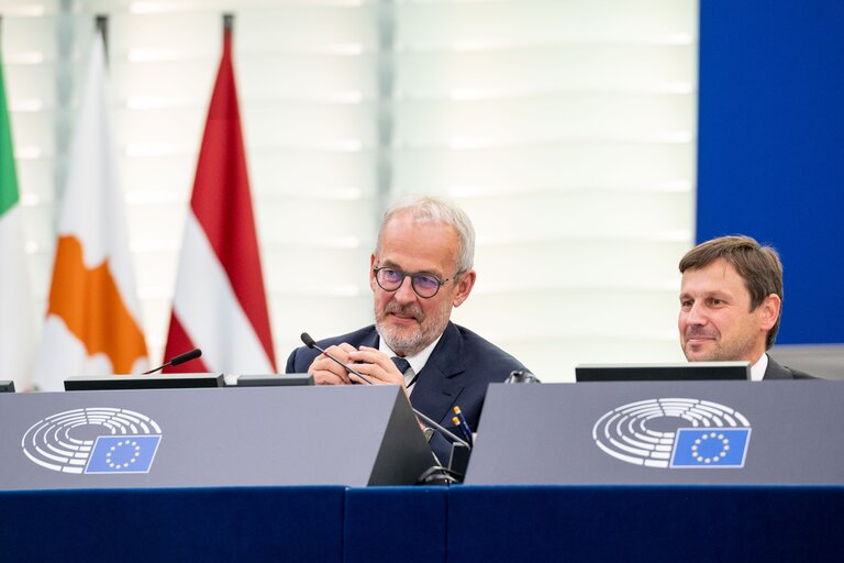 Foto 16: EP Plenary session - The Post-Cotonou Agreement