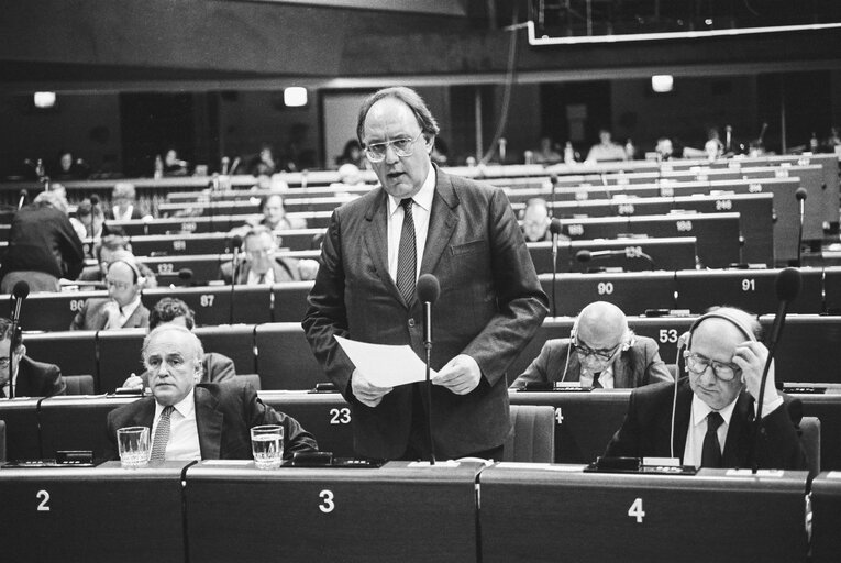 Fotografija 10: Plenary session in Strasbourg - Statement by the Greek Secretary of State for European Affairs