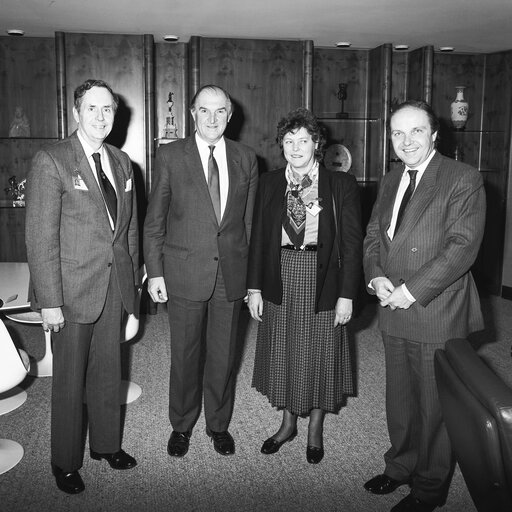 EP President and MEP Richard J. SIMMONDS with a group of visitors from the Isle of Wight in December 1988