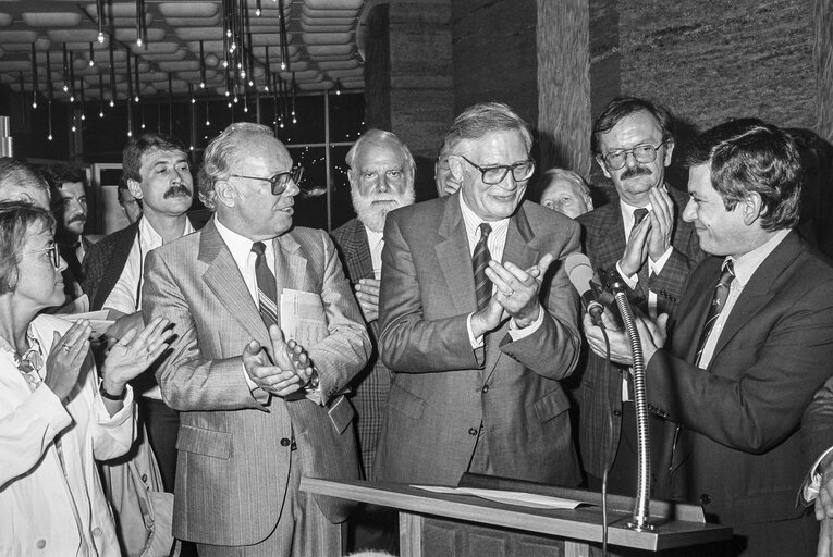 Photo 1: Enrique BARON CRESPO chairs an event at the European Parliament in Strasbourg