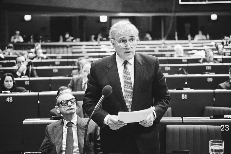 Fotografija 6: Plenary session in Strasbourg - Statement by the Greek Minister for Foreign Affairs