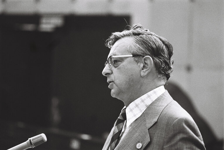 Φωτογραφία 25: Plenary session Strasbourg october 1976