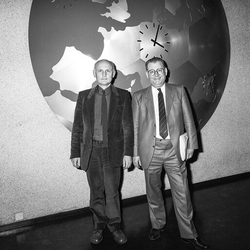 Zdjęcie 37: Portrait of Mep's Michael McGOWAN, and Johannes Wilhelm PETERS at the European Parliament in Strasbourg