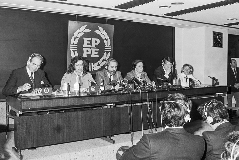 Photo 21 : Press point at the European Parliament in Brussels after the hearing of Judge Falcone