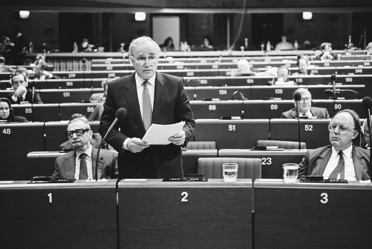 Fotografija 3: Plenary session in Strasbourg - Statement by the Greek Minister for Foreign Affairs