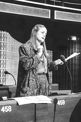 Fotografija 20: The MEP Carole TONGUE during a session in Strasbourg in March 1986.