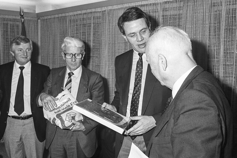 Foto 6: Pierre PFLIMLIN - EP President meets with Mep's at the European Parliament in Strasbourg