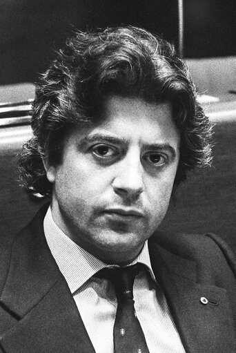 Fotografija 1: The delegue Antonio ZAMORA GARCIA-PAGAN during a session in Strasbourg in March 1986.