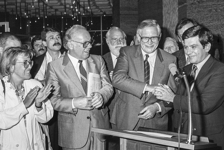 Photo 6: Enrique BARON CRESPO chairs an event at the European Parliament in Strasbourg