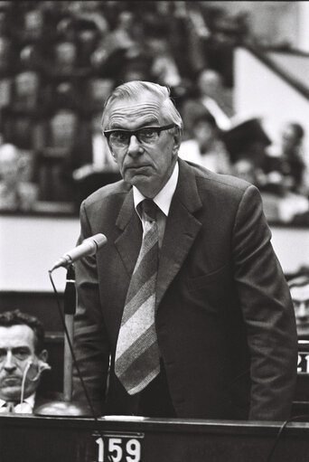 Photo 32: Plenary session Strasbourg october 1976