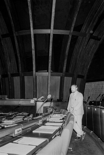 Fotografia 7: Portrait of MEP John IVERSEN at the European Parliament