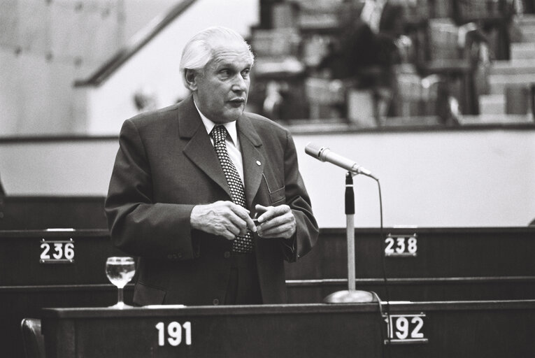 Plenary session Strasbourg october 1976