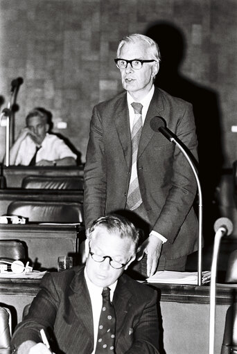 Fotografija 12: Plenary session Luxembourg july 1976