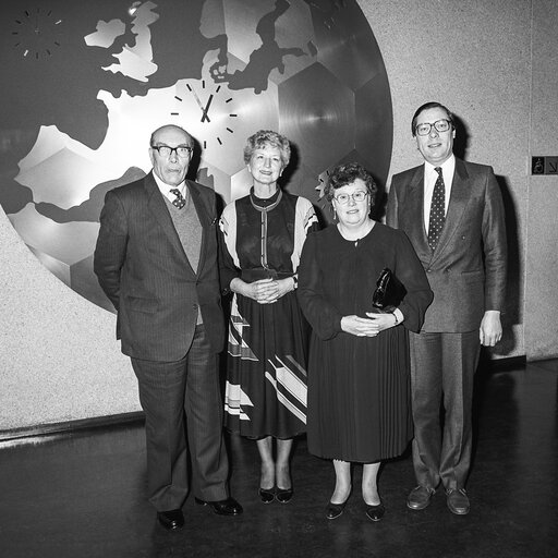 Zdjęcie 24: Mep Beate Ann BROOKES meets with guests at the EP in Strasbourg