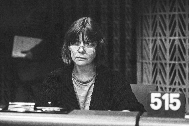 Fotografija 14: The MEP Brigitte HEINRICH during a session in Strasbourg in March 1986.