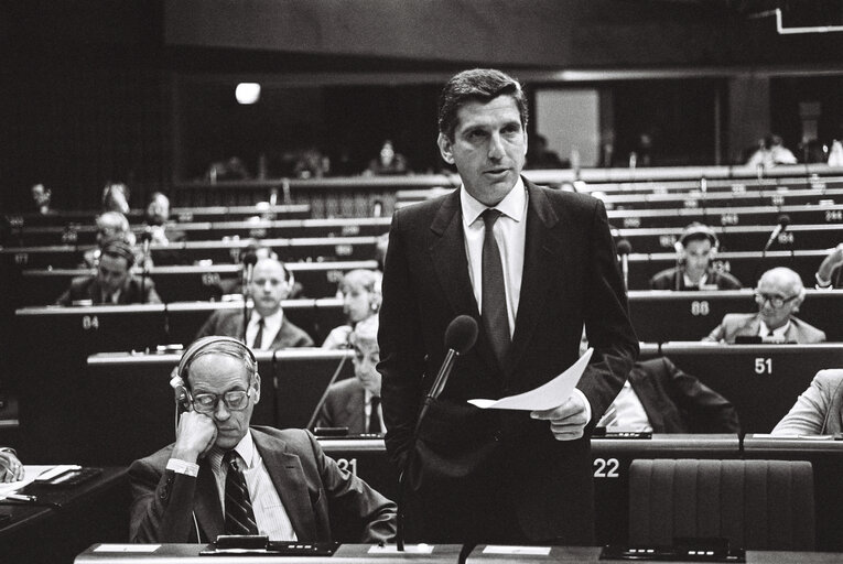 Portrait of MEP Ioannis PAPANTONIOU during his speech at the plenary session