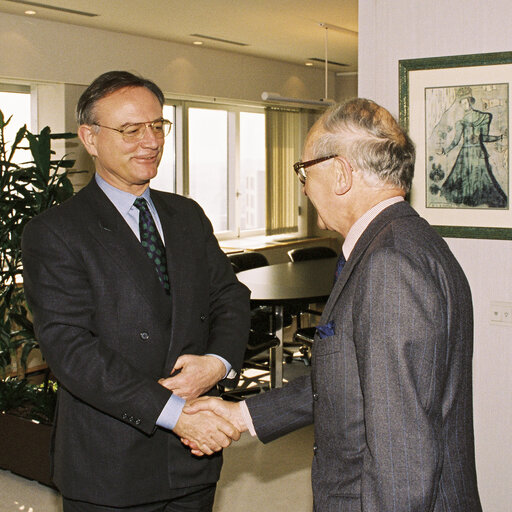 Photo 3: Klaus HANSCH - EP President meets with the president of the European Monetary Institute