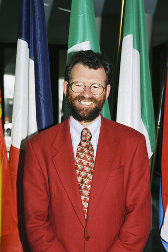 Fotografija 4: Portrait of MEP Tony A. CUNNINGHAM in Brussels