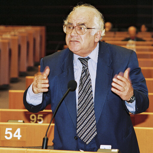 Fotó 2: MEP Panayotis LAMBRIAS during the plenary session at the European Parliament in Brussels.