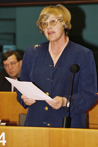 Zdjęcie 5: MEP Elisabeth REHN during the plenary session at the European Parliament in Brussels.