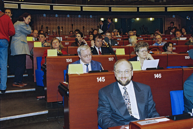 Fotografia 45: Arrival of the observers and MEPs for Sweden, Austria and FInland following the 1995 enlargement