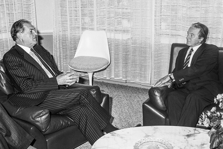 Lord Henry PLUMB - EP President receives a guest at the European Parliament