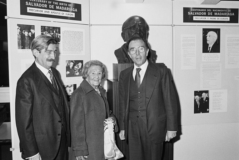 Fotografie 7: Exhibition on the Centenary of the Birth of Salvador de Madariaga at the EP in Strasbourg