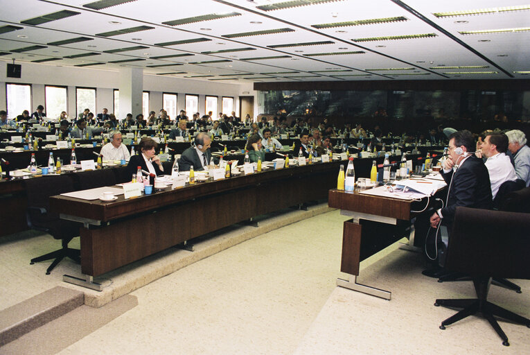 Foto 17: Meeting of the Subcommittee on Monetary Affairs