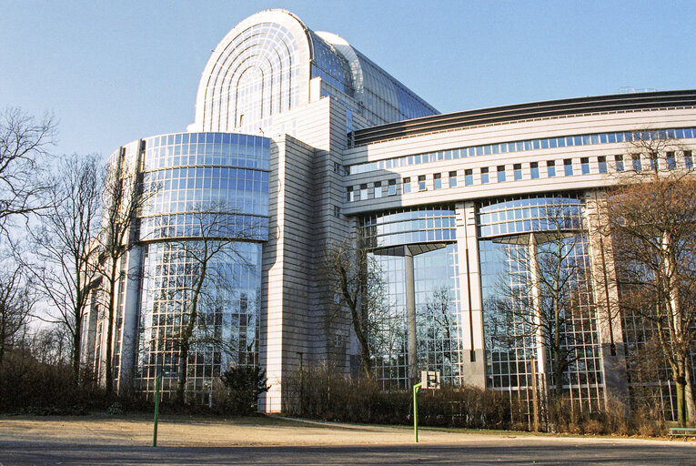 Photo 2 : EP - Paul-Henri Spaak building, which houses the debating chamber